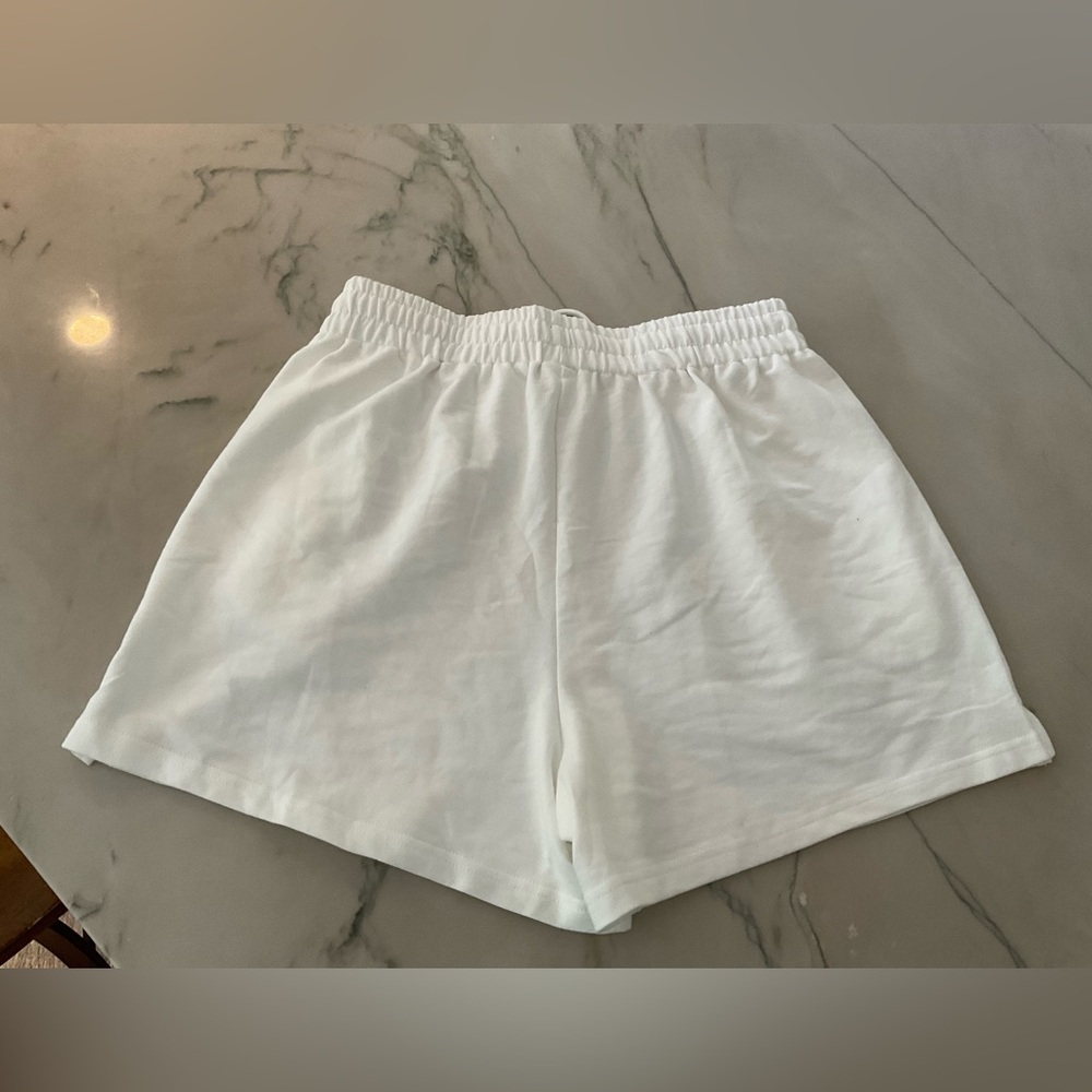 Automet Women’s shorts Size L white - Picture 4 of 5